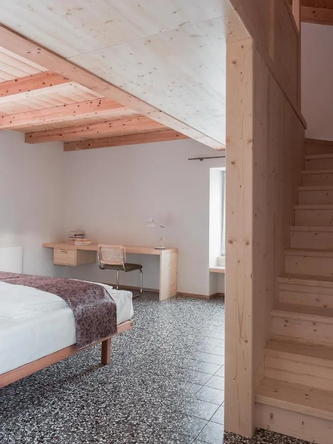 Locanda Via Priula Morbegno 0*,